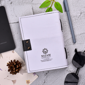 Journal esthétique floral fait main |   Carnet à cadenas vintage A5 avec citations | 100 journaux en papier pour la journalisation et la réflexion personnelle - Product Image 4