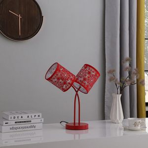 Lampada da Tavolo Rossa Cilindrica con Motivo Paisley Bohémien da 17 Pollici - Product Image 4