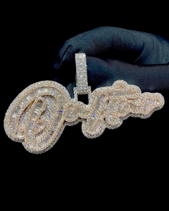 Pendentif personnalisé en argent 925 et moissanite, plaqué or 18 carats bicolore, serti de griffes, lettre initiale en écriture cursive, style hip-hop, luxe, unisexe - Product Image 1