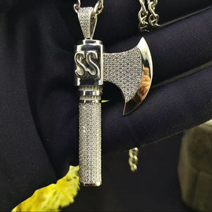 Collar con Colgante de Hacha de Moissanita Plateada, Estilo Vikingo, Joyería Hip Hop con Incrustaciones de Diamantes, Regalo Unisex - Product Image 1