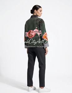 Chaqueta de terciopelo tejida a mano con diseño Kantha, ecológica, para mujer, estilo bomber de invierno, con ribete a rayas y bordado artesanal indio. - Product Image 2