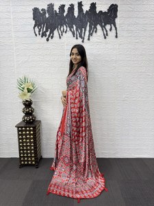 Green Silk Saree With Embroidery Traditional Women's Wear India Pakistan <b>Wedding</b> Engagement All Seasons - Product Image 5