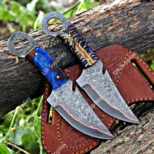 มีดใบตายเหล็กดามัสกัสทองแดงคุณภาพสูง พร้อมรูนิ้วจับ สำหรับล่าสัตว์ ตั้งแคมป์ พกพาประจำวัน ด้ามจับเรซิ่นรูปทรงโคนต้นสน รับผลิตแบบ OEM/ODM ขั้นต่ำในการสั่งซื้อน้อย - Product Image 6