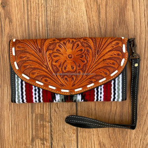 Portefeuille en cuir occidental multi-usages, étui pour téléphone, pochette élégante en tissu jacquard, sculpté à la main - Product Image 2