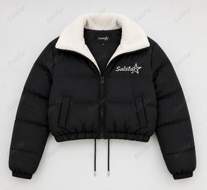 Blouson court matelassé noir pour femme avec capuche en sherpa, doudoune matelassée personnalisée pour l'hiver, manteau court matelassé pour femme OEM/ODM - Product Image 3