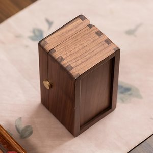 Caja de Joyería de Madera de Nogal Personalizada, Caja de Regalo Rectangular de Madera Maciza con Botón de Latón, Mini Caja de Almacenamiento de Recuerdos de Madera - Product Image 4