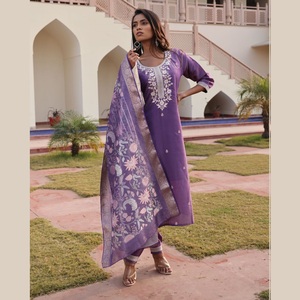 Hermoso Conjunto de Kurti Mahendi para Mujer, Manga 3/4, Seda Simmer, Completamente Cosido, para Ocasiones Formales y Festivas - Product Image 1