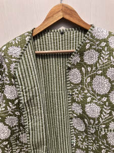 เสื้อกั๊กผ้าฝ้ายพิมพ์ลายใบไม้ เสื้อแจ็คเก็ตสั้นแบบเย็บติดกัน สไตล์โบโฮ เสื้อกั๊กผูกด้านหน้า ลายพิมพ์บล็อก เสื้อแขนกุด ของขวัญเพื่อนเจ้าสาว แบบเย็บติดกัน - Product Image 4