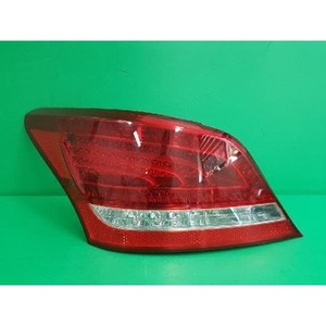 Feu arrière gauche d'occasion Equus 924013N000 - Product Image 1