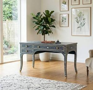 Table console artisanale en os incrusté, motif géométrique traditionnel, meuble rectangulaire en bois, décoration de bureau, utilisation intérieure - Product Image 1