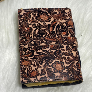Diario de Cuero con Estampado Floral Personalizado, Cuaderno Hecho a Mano con Papel de Borde Rústico de 7x5 Pulgadas, Opción de Logotipo Personalizado - Product Image 4