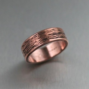 Bague artisanale en cuivre de qualité supérieure, finition texturée et patinée, fabrication directe, bagues en cuivre artisanal - Product Image 1