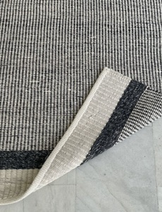 Direct Factory Manufacturer's Price <b>Thick</b> Durable Woolen Hand Woven Loop <b>Pile</b> Anti-slip Dhurrie Area <b>Rug</b> Undyed Natural Yarn - Product Image 1