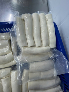 Yuca Orgánica Congelada IQF en Cuartos, Envasada al Vacío, Certificación ISO/HACCP, Alta Calidad, Grado Piel, Empaque a Granel de 10 kg, Limpia y Lista para Cocinar - Product Image 2