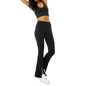 Conjunto de Yoga para Mujer de Moda, Diseño Nuevo y Elegante, Conjuntos de Yoga para Damas Disponibles a un Precio de Mercado Razonable - Product Image 5