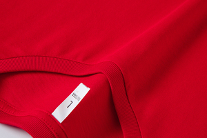 Camiseta Roja Clásica de Algodón Liso con Cuello Redondo y Manga Corta, Estilo Casual Básico, Corte Holgado, Logotipo Personalizado, Marca Privada, OEM, Venta al Por Mayor - Product Image 2