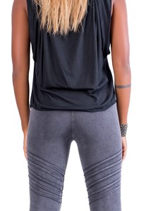Leggings confortables pour femmes avec construction extensible et design élégant - Product Image 5