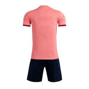 Tenue de football sur mesure de qualité supérieure, très vendue, à prix abordable, fabriquée au Pakistan - Product Image 2