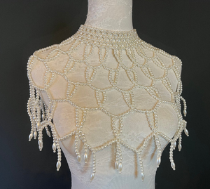 Magnifique collier d'épaule en perles blanches, artisanat de mode, best-seller très demandé à prix abordables - Product Image 2