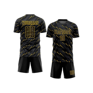 Conjunto de Uniforme de Fútbol Sublimado Personalizado para Hombre, Manga Corta, Cuello Redondo, Patrón Geométrico, Negro y Dorado, Kit de Rendimiento que Absorbe la Humedad - Product Image 1