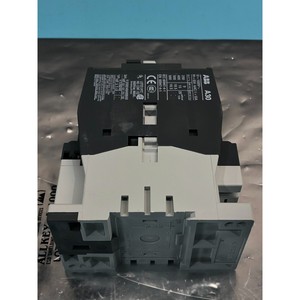 ABB A30-30-10 คอนแทคเตอร์ รุ่น A30-30, 24 VAC, ABB - อุปกรณ์และอะไหล่เซมิคอนดักเตอร์ระดับโลกที่เชื่อถือได้จาก ABB - Product Image 1