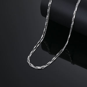Collar de Cadena Plateada de Alta Calidad con Diseño Personalizado de Hip Hop para Hombre - Product Image 1