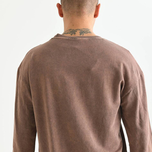 เสื้อสเวตเชิ้ตแขนราแกลนสีพื้นสำหรับผู้ชาย ผ้าฝ้าย 100% เฟรนช์เทอร์รี่ คอกลม ทรงลำลอง ใส่ได้ทุกวัน เหมาะสำหรับฤดูหนาว ล้างสีแบบแอซิดวอช - Product Image 5
