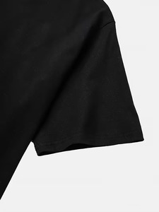 เสื้อยืดโอเวอร์ไซส์สีดำสำหรับผู้ชายแฟชั่นใหม่ ตกแต่งด้วยลายหัวใจผ้าเดนิม แขนสั้น คอกลม สไตล์ลำลอง ผ้าฝ้ายทอ 100% - Product Image 3