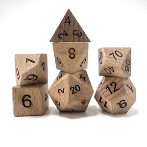 ลูกเต๋าไม้ 7 ชิ้น ชุดลูกเต๋าไม้สำหรับเล่นเกมกระดานปาร์ตี้ - Product Image 1