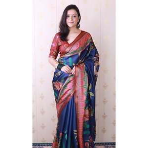 ผ้าไหมทัสซาร์สีน้ำเงินเข้มพิมพ์ลายดั้งเดิมแบบอีลิทวีฟส์ พร้อมผ้าคลุมไหล่ทอลายซารีอย่างหรูหรา น้ำหนัก 450 กรัม - Product Image 2