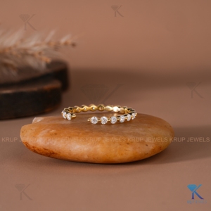 แหวนแต่งงานแบบเปิดวงกลมทองคำขาว 14K ประดับเพชรแล็บโกรว์ทรงกลม ดีไซน์เรียงวงซ้อนกันได้ เหมาะสำหรับเป็นของขวัญวันครบรอบสำหรับผู้หญิง เครื่องประดับเจ้าสาว - Product Image 5