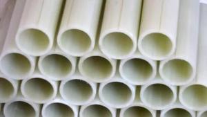 Tubes composites en fibre de verre FRP durables pour une isolation électrique renforcée et le support d'équipements industriels - Product Image 1