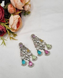 Pendientes elegantes al por mayor con circonita cúbica en forma de lágrima, pendientes de diseñador, joyería étnica india, pendientes para fiestas para mujeres - Product Image 6