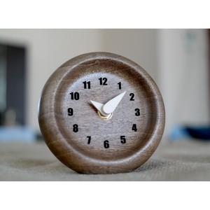 Reloj de Escritorio Minimalista de Madera, Circular, Funciona con Batería, Movimiento de Cuarzo, Visualización de Agujas, Diseño Moderno y Silencioso - Product Image 6