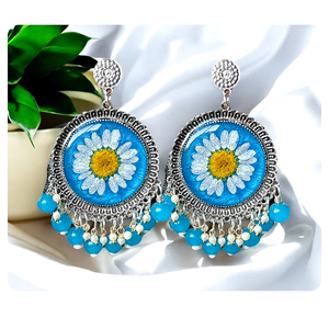 Pendientes Jhumka de Resina Epoxi con Flores Secas, Metal Plateado, Hechos a Mano, Estilo Boho Floral, Regalo de Aniversario para Mujer - Product Image 1
