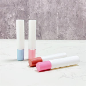 Tube cosmétique vide en plastique rechargeable pour gloss et blush, avec bouchon à vis et logo personnalisé, pour l'emballage de rouge à lèvres et de blush - Product Image 3