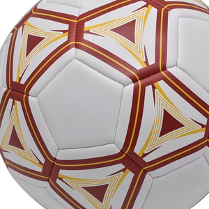 Nouveau Ballon de Football Tendance Cousu à la Machine en PU et TPU, Personnalisable, Prix de Gros, Respirant, Disponible Tous Designs et Tailles, Ballon d'Entraînement - Product Image 5