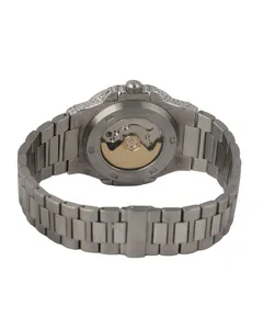 Montre personnalisée classique de luxe en or blanc avec mouvement mécanique, cadran incrusté de diamants VVS Moissanite pour homme - Product Image 3