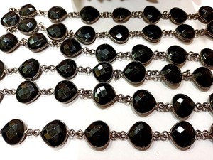 Connecteur de chaîne en laiton pour la fabrication de bijoux, en onyx noir naturel, forme cœur, facetté, 12 mm, avec serti - Product Image 2
