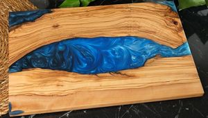 Planche à découper en bois époxy durable pour la cuisine quotidienne, planche de service de cuisine design en bois et résine - Product Image 2