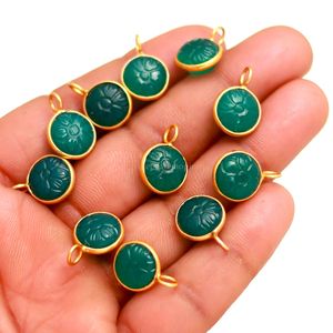 Colgante de Plata de Ley 925 con Ónix Verde Natural Tallado en Forma de Flor, Bañado en Oro Vermeil, Joyería de Cristal Curativo con Gema de Ónix - Product Image 6