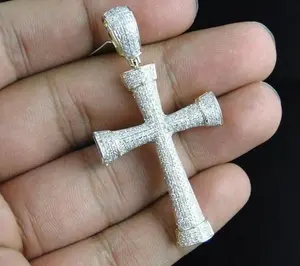 Pendentif Croix pour Homme Plaqué Or Jaune 14K avec Moissanite Véritable Ronde de 2 Carats - Product Image 3