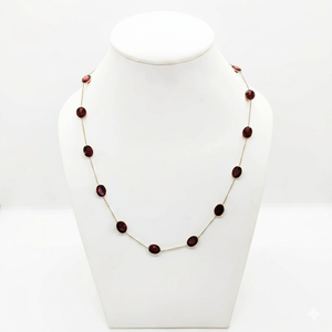 สร้อยคอประดับพลอยโกเมนธรรมชาติ ทองคำแท้ 18K ชุบทองคำเหลือง ประดับพลอยหลายเม็ดแบบฝังขอบ สร้อยพลอยสีเข้ม เครื่องประดับประจำเดือนมกราคม - Product Image 1