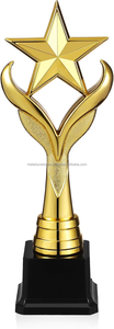 Trofeo en forma de estrella personalizable Trofeo de premio de plástico dorado Premio de reconocimiento corporativo pequeño Premio de victoria de oro con base - Product Image 6