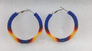 Pendientes Elegantes de Cuentas de Vidrio Estilo Boho para un Look Casual Chic que Ofrece un Diseño de Joyería Relajado pero Artístico - Product Image 2