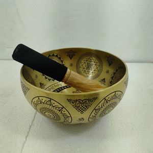Bol chantant en laiton artisanal pour la méditation, le yoga, la guérison sonore et la relaxation - Product Image 1