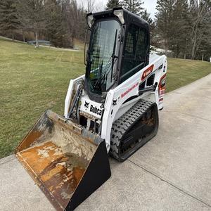 Bobcat T450 pas cher : Chargeuse sur pneus, pelle rétrocaveuse, composants essentiels du vérin hydraulique Eaton, moteur, roulement, pompe, boîte de vitesses, PLC - Product Image 1