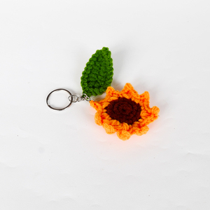 Llavero de girasol de ganchillo hecho a mano, colgante floral de margarita naranja tejida para bolso, accesorios de arte puro, llaveros artesanales - Product Image 2