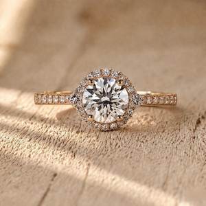 Anillo de Compromiso con Halo de Diamantes Redondos Cultivados en Laboratorio, Anillo de Boda de Platino con Pavé de Diamantes, Joyería Nupcial - Product Image 5