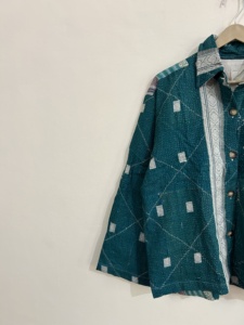 Blazer de algodón con estampado geométrico color verde azulado, cuello con botones, manga larga, chaqueta de primavera para mujer, diseño tejido y transpirable. - Product Image 3